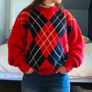 Red medium sized Christmas sweater 🎄